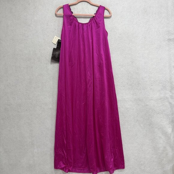 Vintage Vanity Fair Nightgown Womens Medium Fuchsia Nylon Tricot Embroidered 80s - Picture 6 of 9